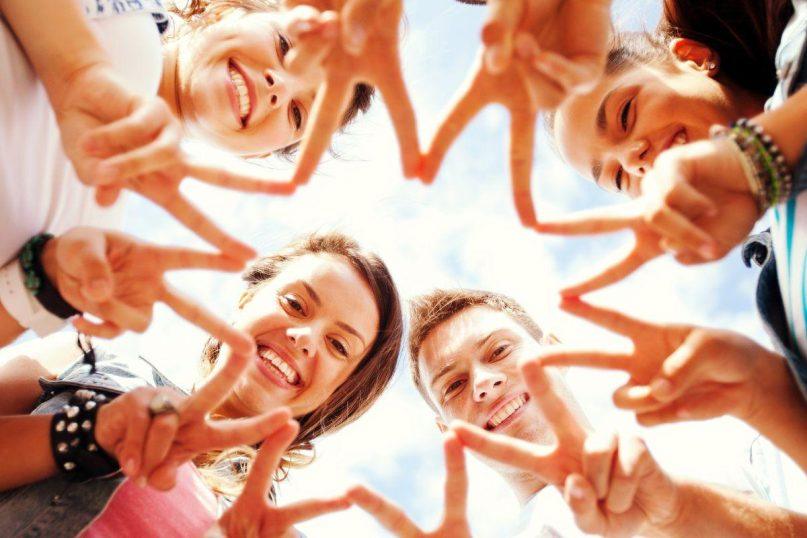 Dėl šių priežasčių paaugliai dažniausiai pakliūva į netinkamą kompaniją