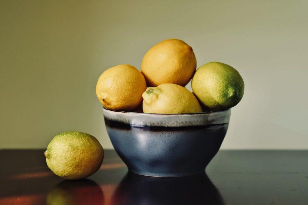 Dėmių valymas citrina: natūrali švara be chemijos