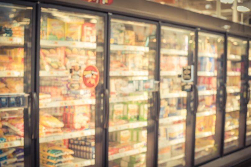 Dietologė išvardijo pavojingiausius šaldytus maisto produktus