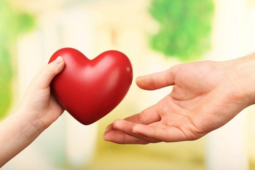 Dovanojimo dėsnis: išmokite duoti ir viską gausite mainais.