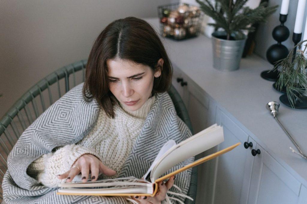 Gąsdina vienatvė? 5 priežastys, kodėl neturėtumėte jos bijoti. Geriau būti vieniems nei šalia žmonių, kurie nevertina