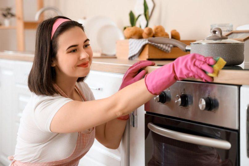 Greitai, lengvai ir smagiai: kaip tobulai išvalyti namus vos per 60 minučių