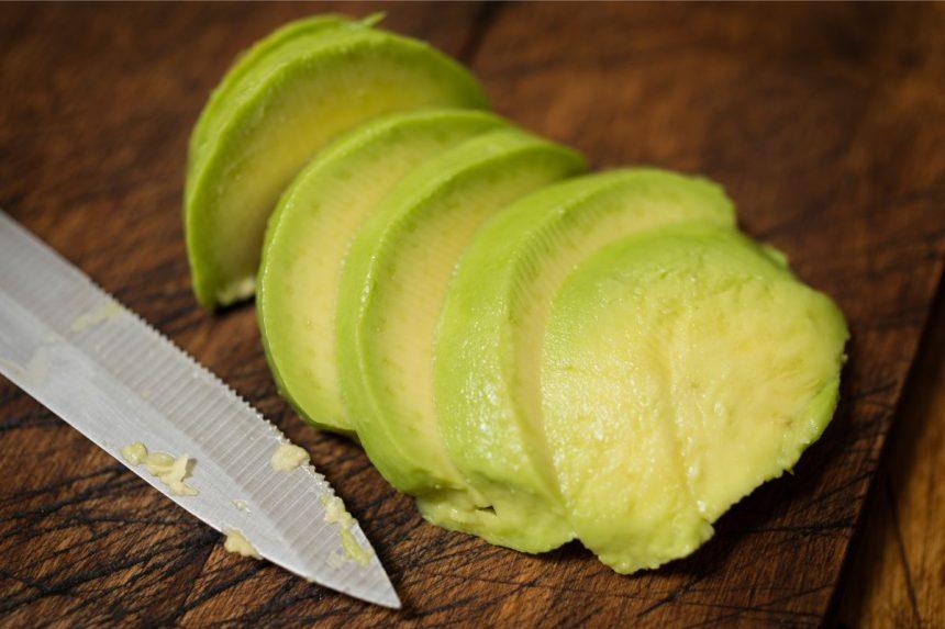 Greitai paruošiamas avokadų užkandis - nuostabus skonis šventiniam stalui