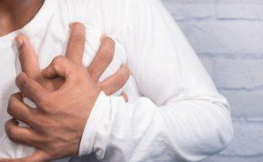 „Tylūs“ širdies priepuolio simptomai: kaip atpažinti grėsmę po pirmojo požymio ir išvengti širdies pažeidimų.