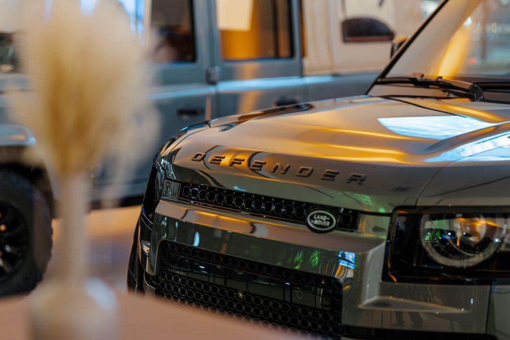 Iš Vilniaus į Dakarą: „Defender“ ir lietuvių ekipažai siekia ralio aukštumų. Defender automobilis