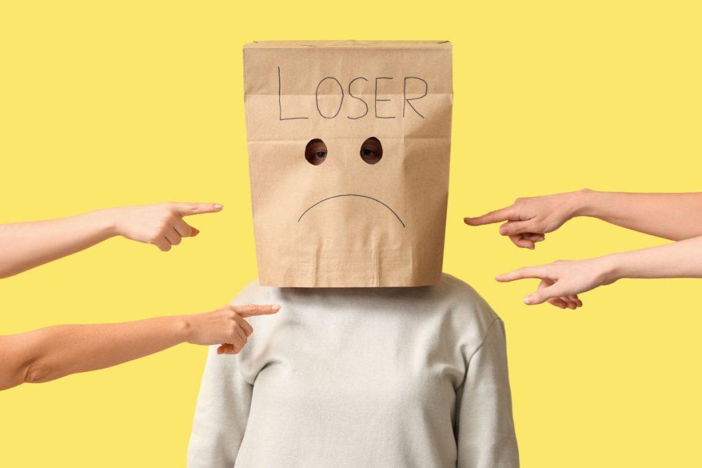 Jei jums nesiseka meilėje, nebūtinai dėl to kaltas esate jūs. Kaltų ieškojimas