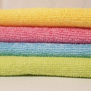 Jei namuose turite mikropluošto šluosčių, išbandykite šią gudrybę!