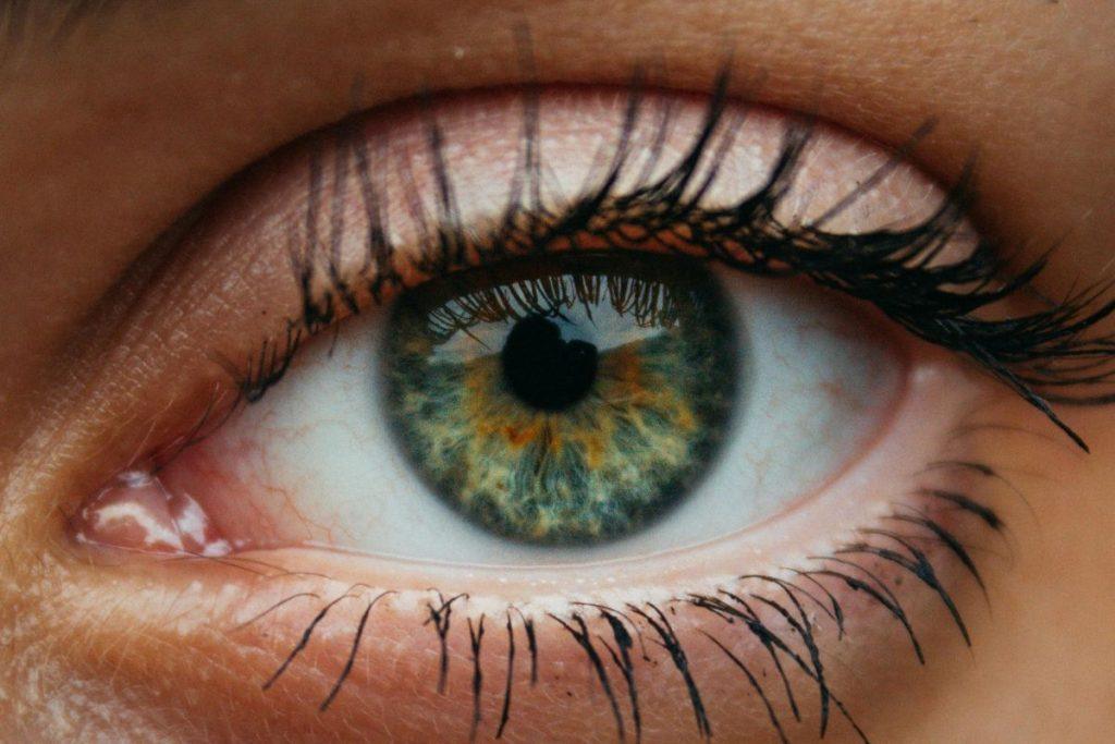 Ką apie žmogų sako jo akių spalva? Žalios akys