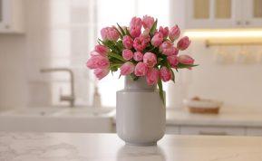 Ką daryti, kad tulpės vazoje išsilaikytų ilgiau? Visi turėtų žinoti šį triuką!