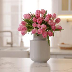 Ką daryti, kad tulpės vazoje išsilaikytų ilgiau? Visi turėtų žinoti šį triuką!