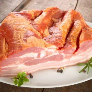 Ką organizmui daro gabalėlis lašinių: nauda, kurios daugelis žmonių nežino