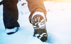 Kad žiemą kojos nesušaltų, pasinaudokite šiuo metodu!