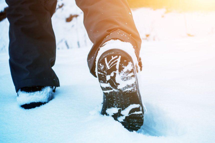 Kad žiemą kojos nesušaltų, pasinaudokite šiuo metodu!