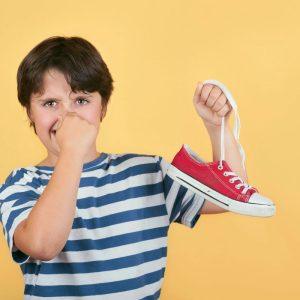 Kaip atsikratyti nemalonaus batų kvapo per 30 minučių?