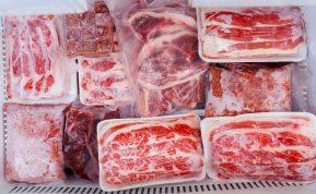 Kaip greitai atšildyti mėsą ir žuvį? Su šiais patarimais tą padarysite greičiau nei per 30 min.