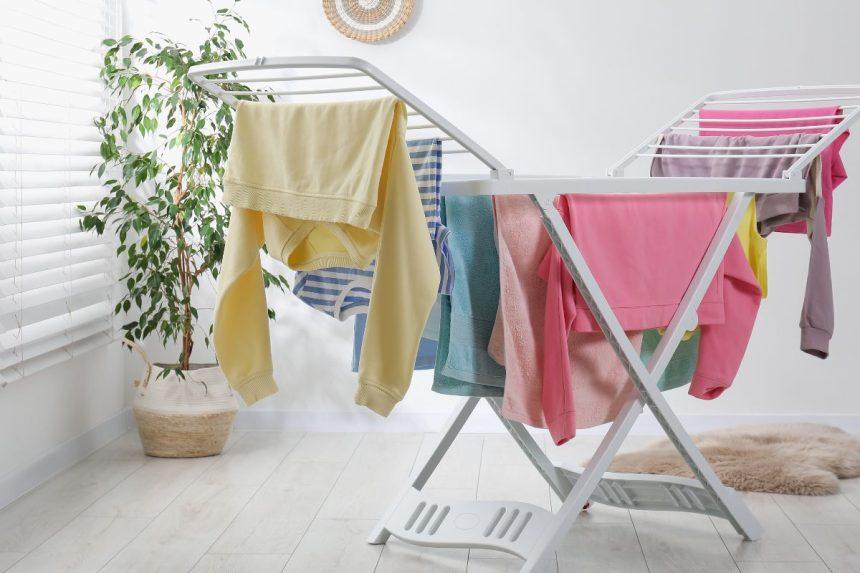 Kaip greitai išdžiovinti drabužius: naudingi patarimai namų šeimininkėms