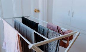 Kaip išdžiovinti skalbinius, jei namuose yra prasta ventiliacija?