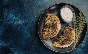 Kaip kopūstą paversti sočiu užkandžiu? Galime tai padaryti per kelias minutes