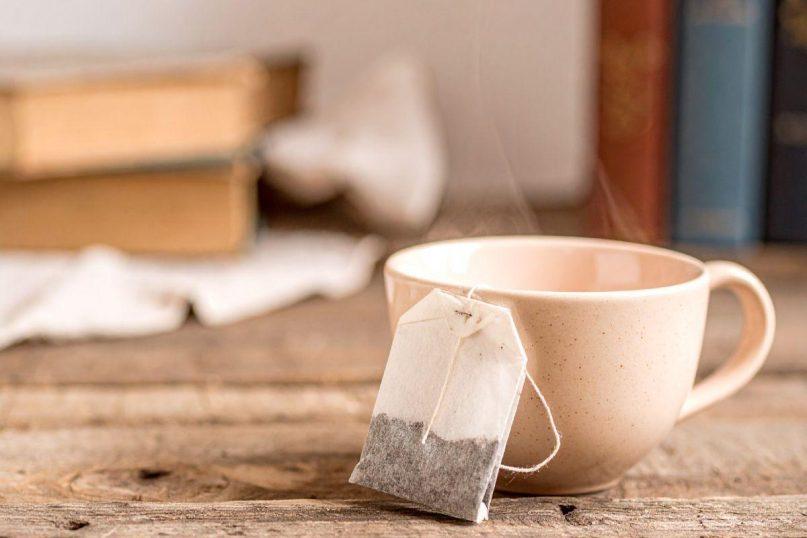 Kaip panaudoti arbatos pakelius sode: augalai augs sveiki