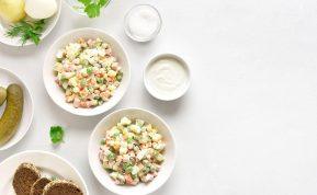 Kaip paruošti tikrai skanią baltą mišrainę? Sekite šias instrukcijas!