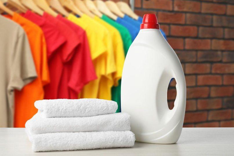 Kaip pasigaminti naminį audinių minkštiklį? Šis receptas tikrai padės sutaupyti