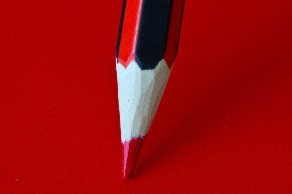 Kaip pasirinkti laimingą spalvą, jei į jūsų gyvenimą atėjo sunkus metas? Raudona spalva