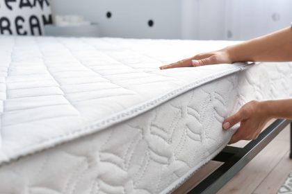 Kaip per 5 minutes atnaujinti čiužinį namuose: pamirškite apie cheminį valymą