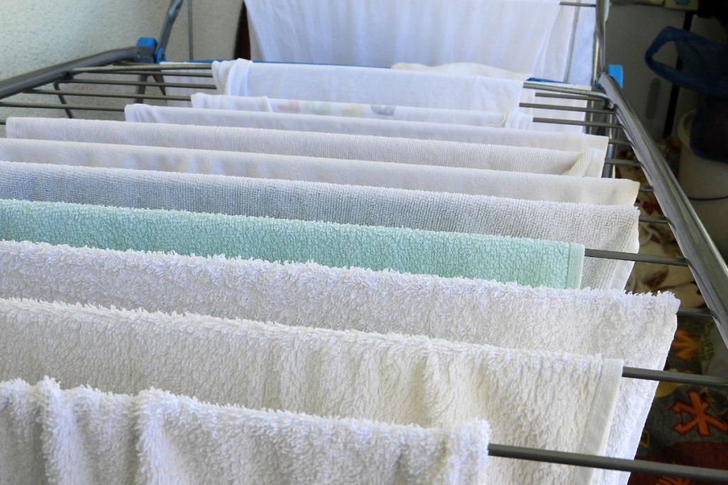 Kaip saugiai džiovinti drabužius