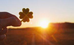 Kaip sėkmingi žmonės pradeda savo dieną? 8 dalykai, kuriuos jie daro ryte