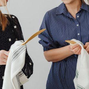 Kaip skalbti virtuvinius rankšluosčius: dėl šios paprastos gudrybės jie atrodys kaip nauji!