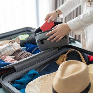 Kaip sutalpinti daugiau į lagaminą: paprasti būdai sutaupyti vietos kelionėje