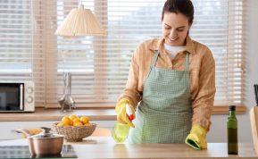 Kaip tinkamai valyti virtuvę: svarbiausi patarimai, kad išvengtumėte bakterijų ir užtikrintumėte švarą