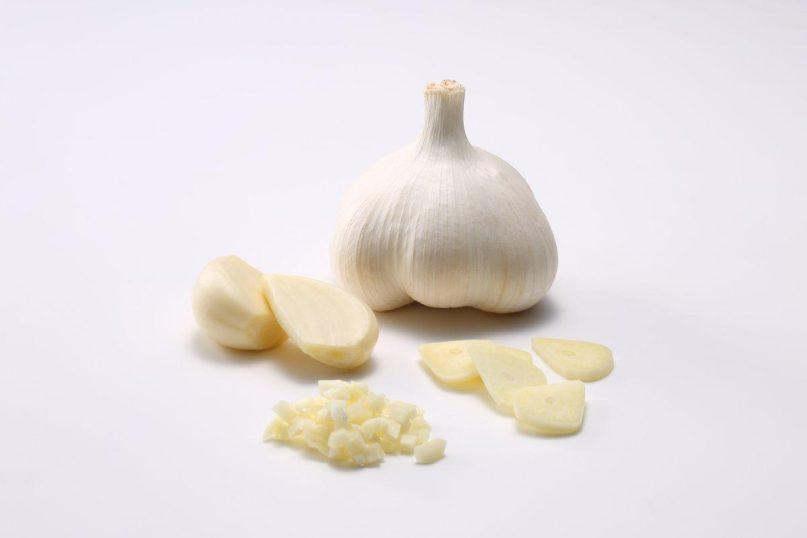 Kas nutiks, jei kasdien valgysite česnakus: užtenka vienos skiltelės