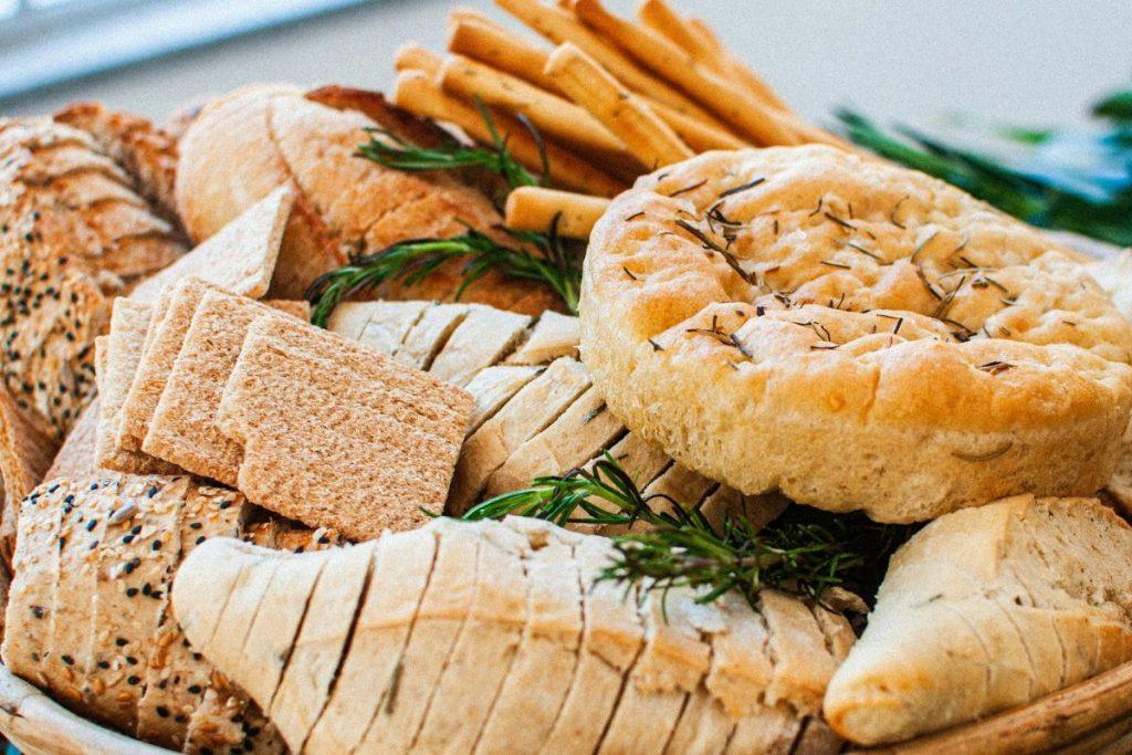 Keistas valymo triukas, kurį visada naudodavo močiutė. Reikės batono riekės! Kodėl glitimas yra svarbus