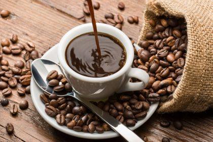 Kiek puodelių kavos galite išgerti nepakenkdami savo sveikatai: daugelis žmonių to nežino