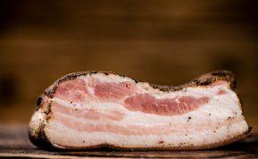 Kodėl kartais norisi riebaus maisto? Ekspertų nuomonė