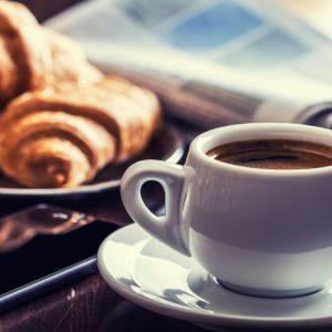 Kodėl neturėtumėte atsisakyti kavos: medikai pateikė pagrindinius argumentus