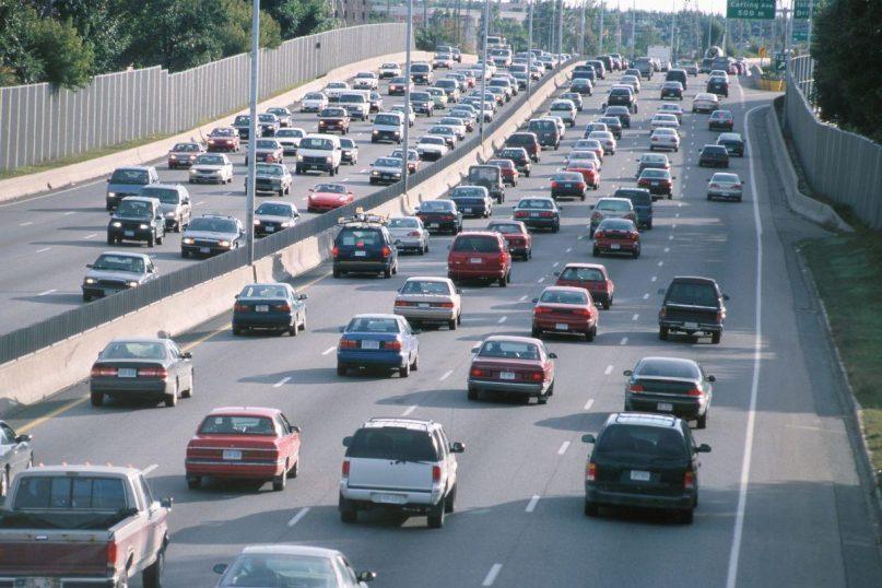 Kodėl pasaulis skirtingas? Ši stulbinanti priežastis atskleidžia, kaip atsirado dešinysis eismas