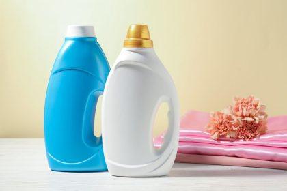 Kodėl skalbiant rankšluosčius nereikėtų dėti skalbinių minkštiklio: priežastis jus nustebins!