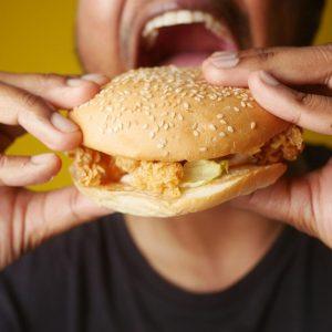 Kodėl žiemą norisi daugiau valgyti ir kaip su tuo kovoti