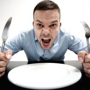 Kodėl žmogų nuolat kamuoja alkio jausmas: ekspertai įvardija galimas to priežastis