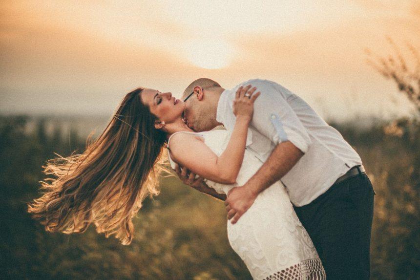 Kokie yra skirtumai tarp meilės ir įsimylėjimo?