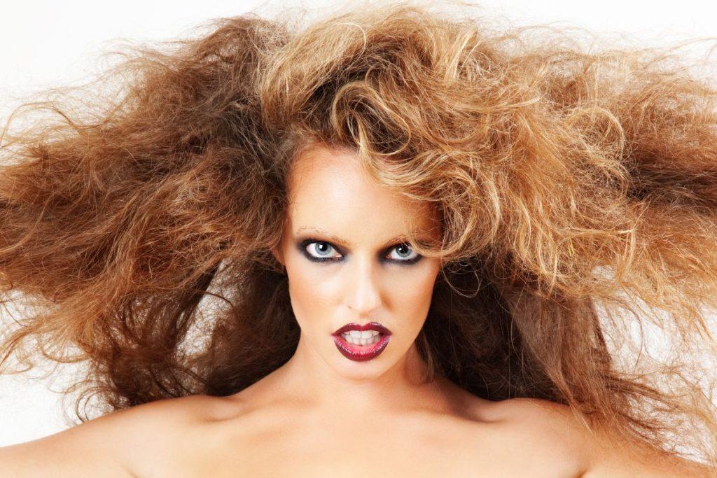 Lūpdažio atspalviai, kurie padaro jus vyresne. Lūpdažis ir veido proporcijos