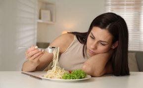 Maisto apetito praradimas: priežastys, simptomai ir prevencija