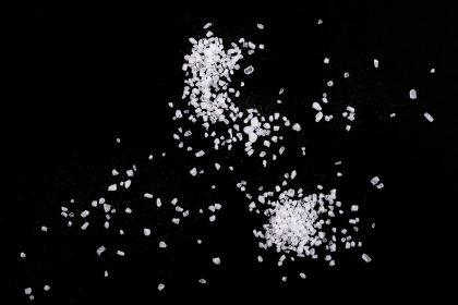 Mano močiutė grindis visada plaudavo su druska. Priežastis išties netikėta