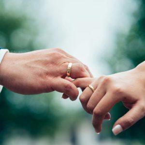 Mitas ar tikrovė: ar santuoka „dėl patogumo“ gali būti laiminga?