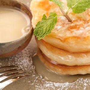 Naminis kondensuotas pienas: nesudėtingas ir greitas receptas