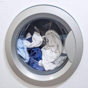 Negirdėti natūralūs skalbimo būdai padės džiaugtis švariais skalbiniais