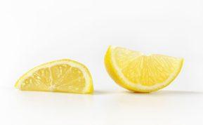 Neišmeskite! Likęs citrinos gabaliukas padės virtuvėje…