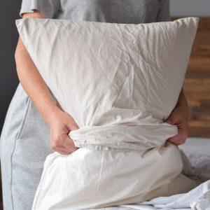 Nuo šiandien pagalvių užvalkalus keisite kasdien!